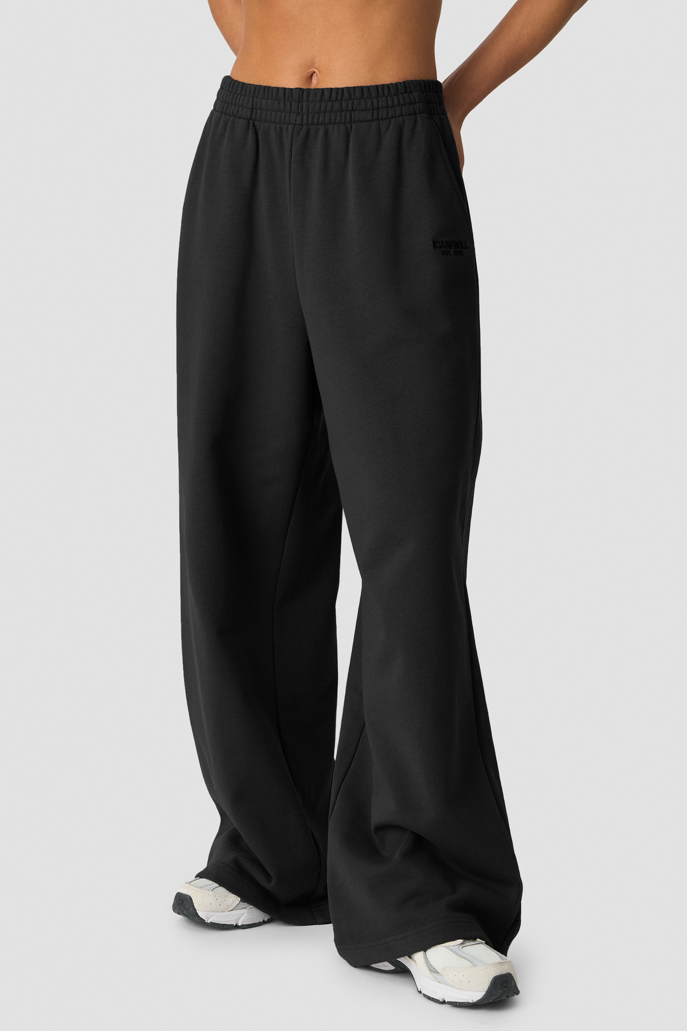 Essence Mid Waist Pants Black - image 3