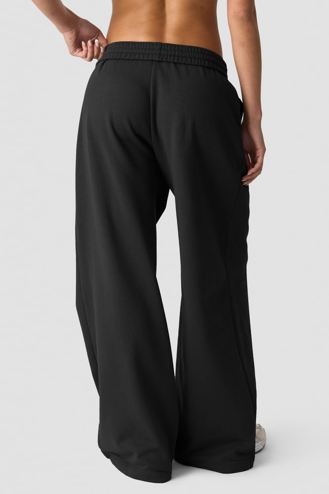 Essence Mid Waist Pants Black