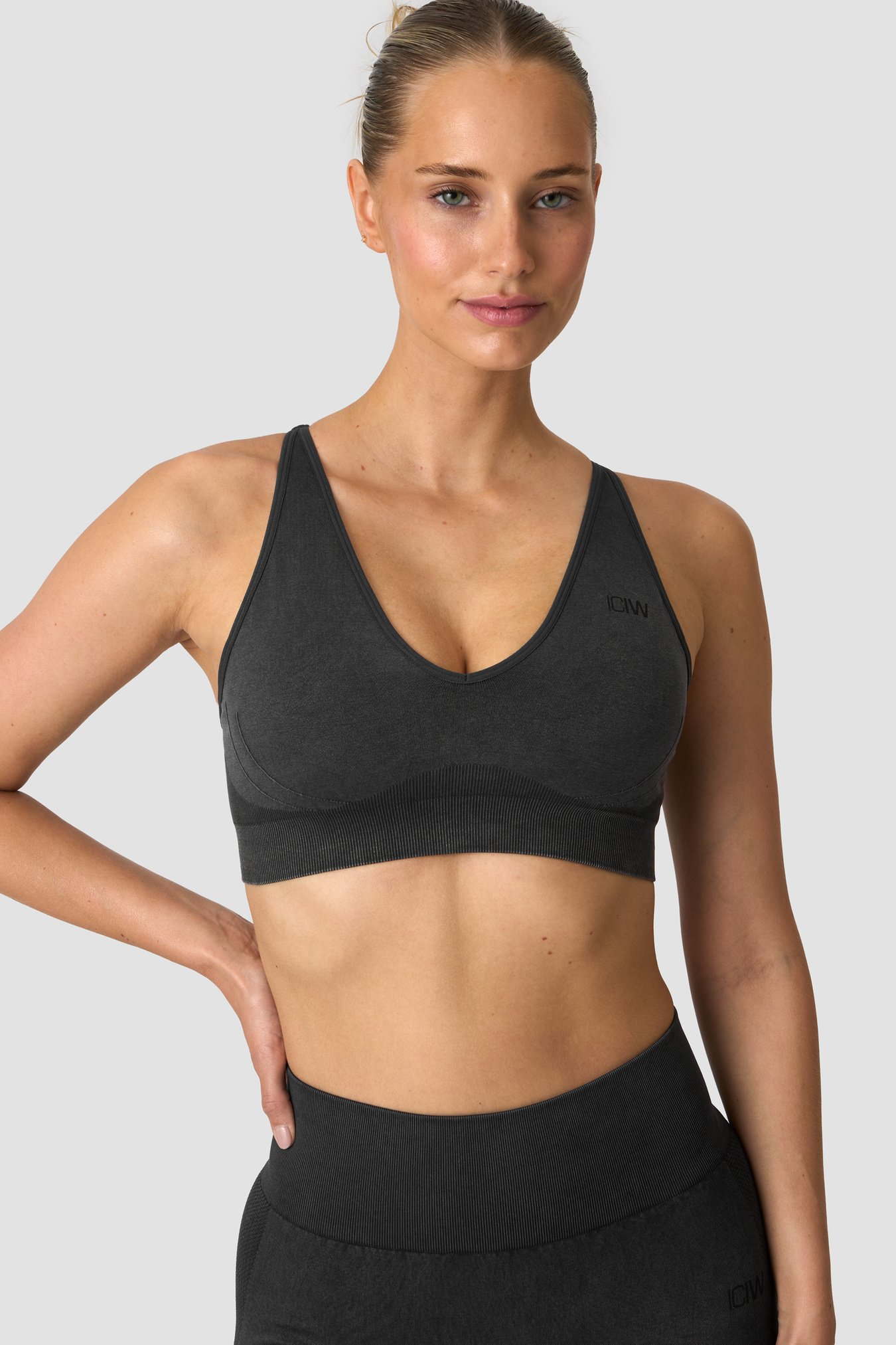 Sculpt Seamless V-neck Sports Bra Stone Wash Black - image 0