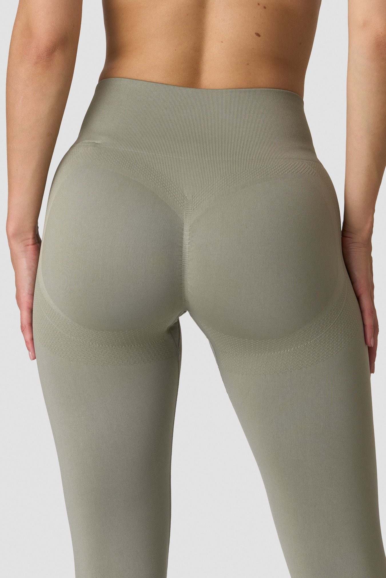 Sculpt Seamless Tights Light Khaki Green - image 3