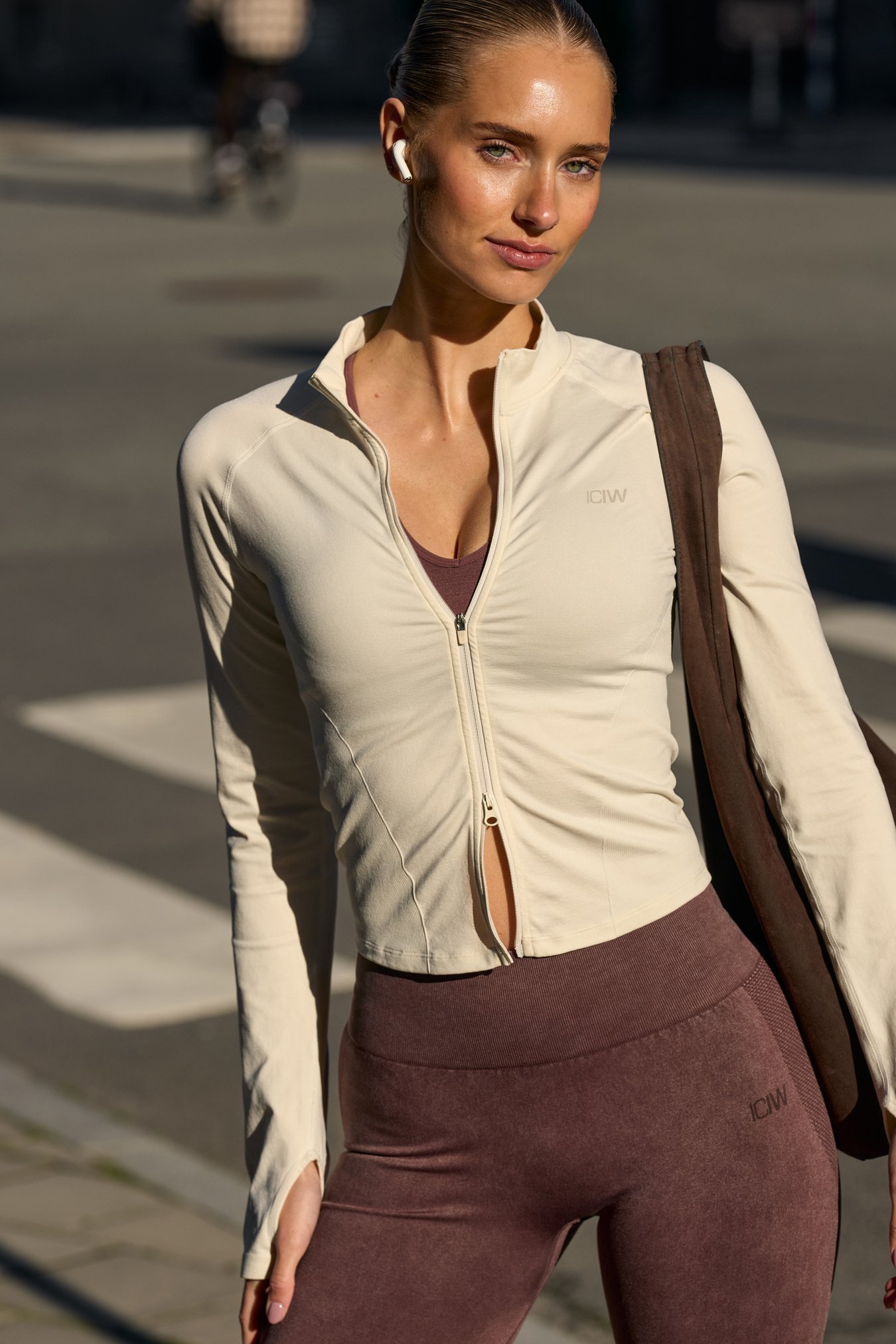 Sculpt Seamless 2-Way Zip LS Ivory - image 0