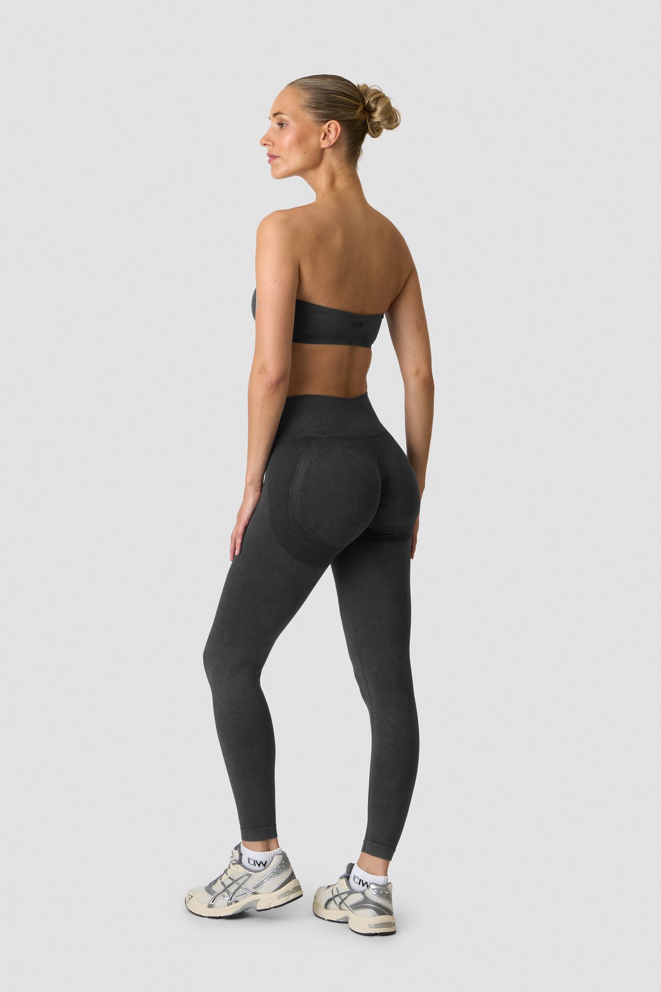 Sculpt Seamless Bandeau Stone Wash Black - bild 3