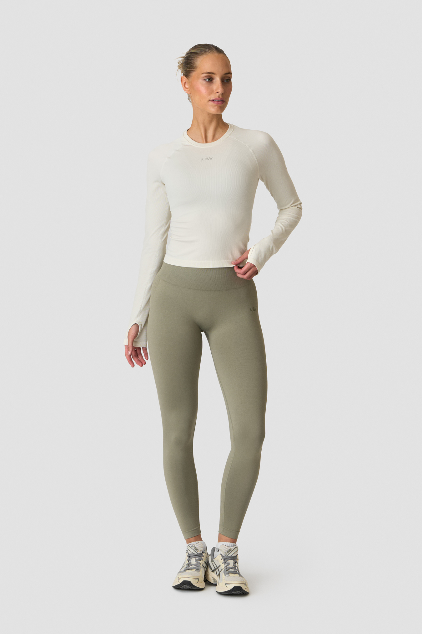 Sculpt Seamless Ribbed LS Ivory - bild 3