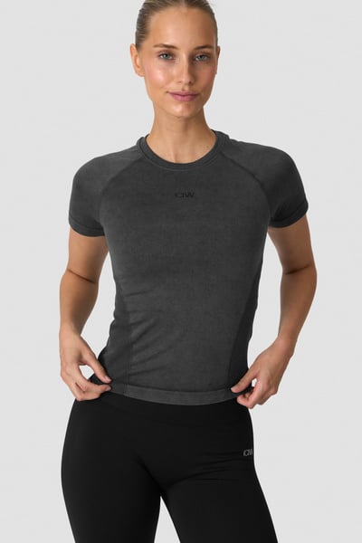 
                    Sculpt Seamless T-shirt  Stone Wash Black
                    
                  