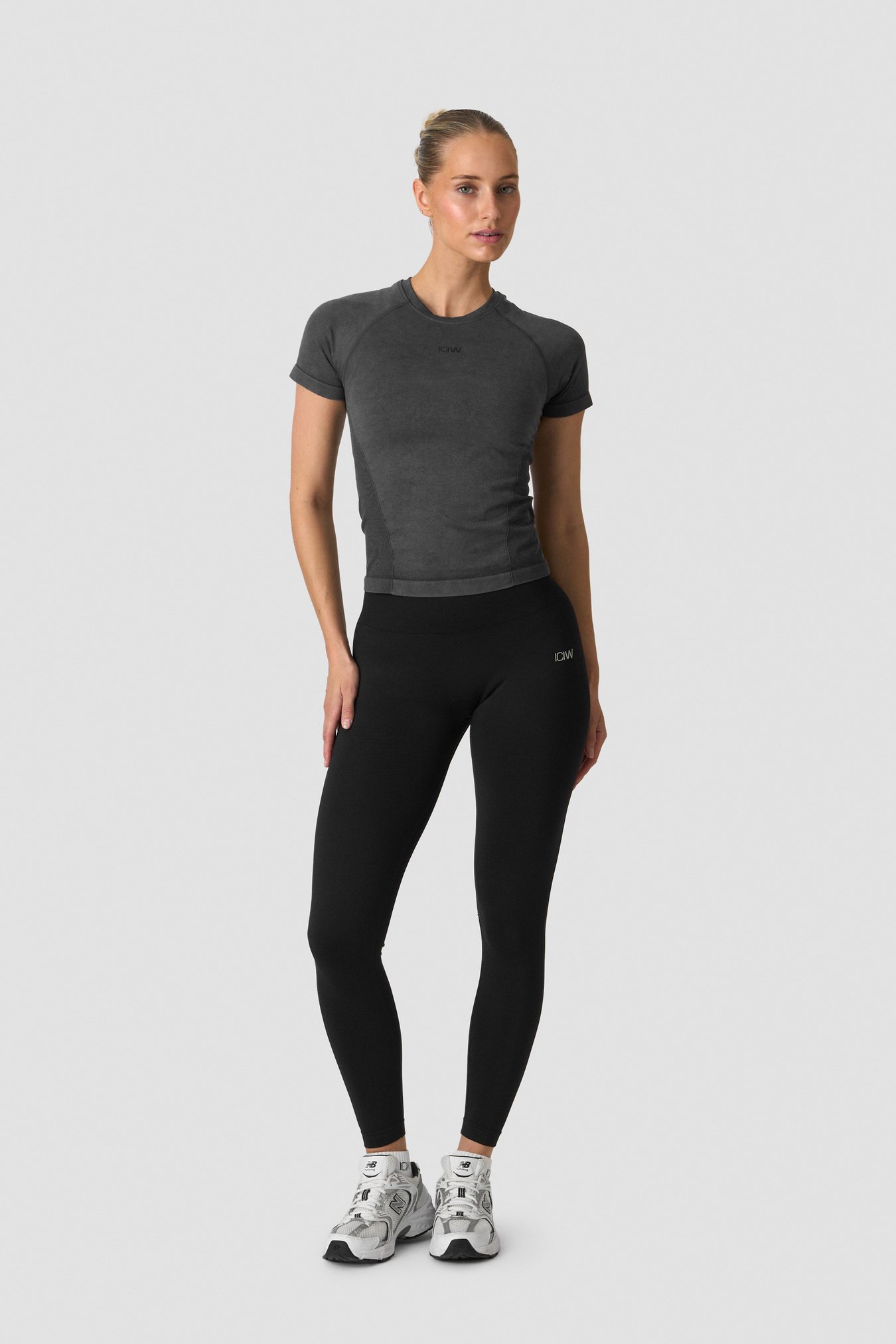 Sculpt Seamless T-shirt  Stone Wash Black - bild 4
