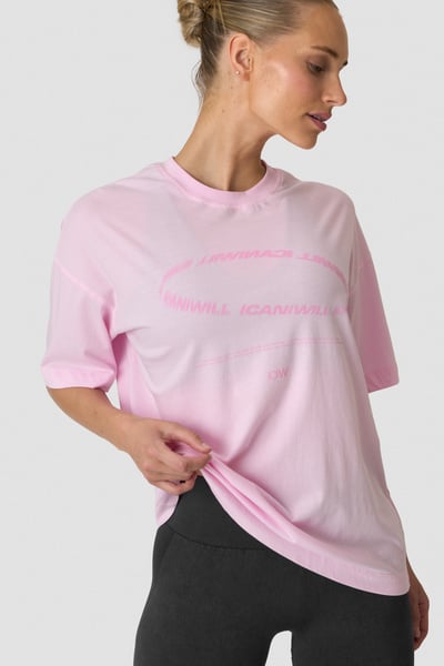 
                    Essence Oversized T-shirt Print Bubblegum Pink
                    
                  