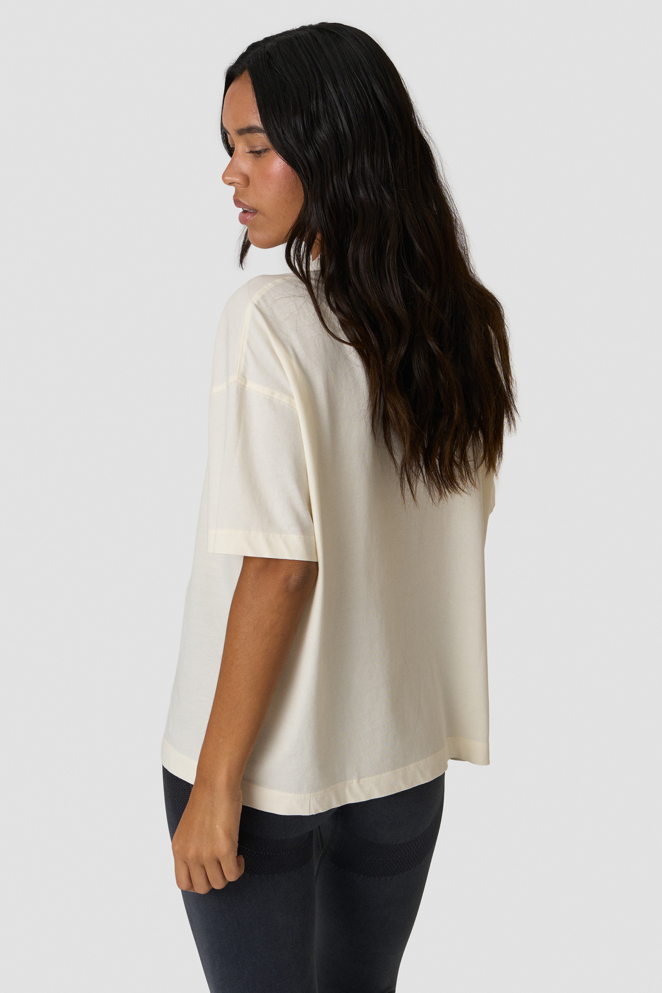 Essence Oversized T-shirt Print Ivory - image 2