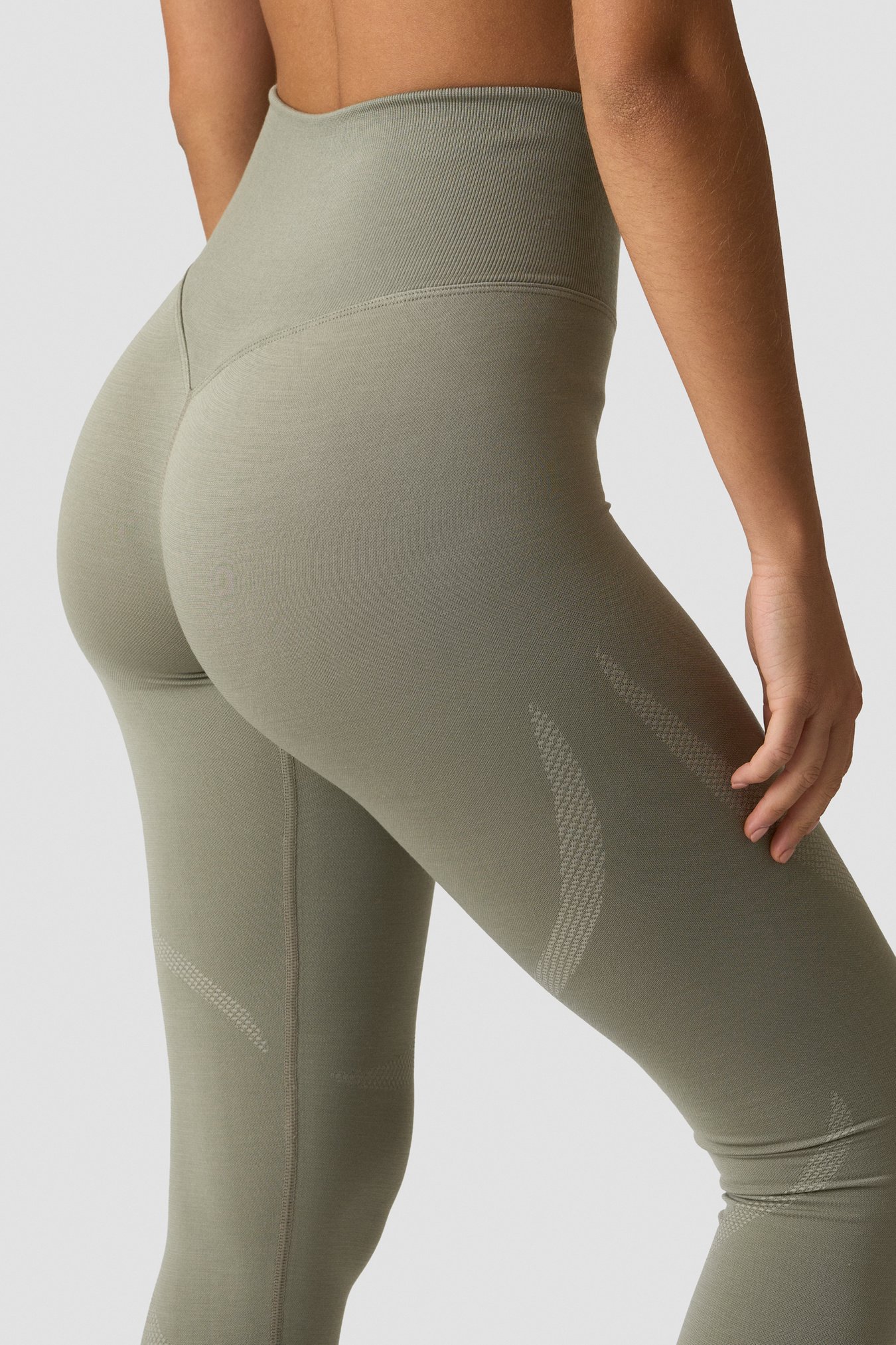Define Wool V-shape Tights  Light Khaki Green - image 2