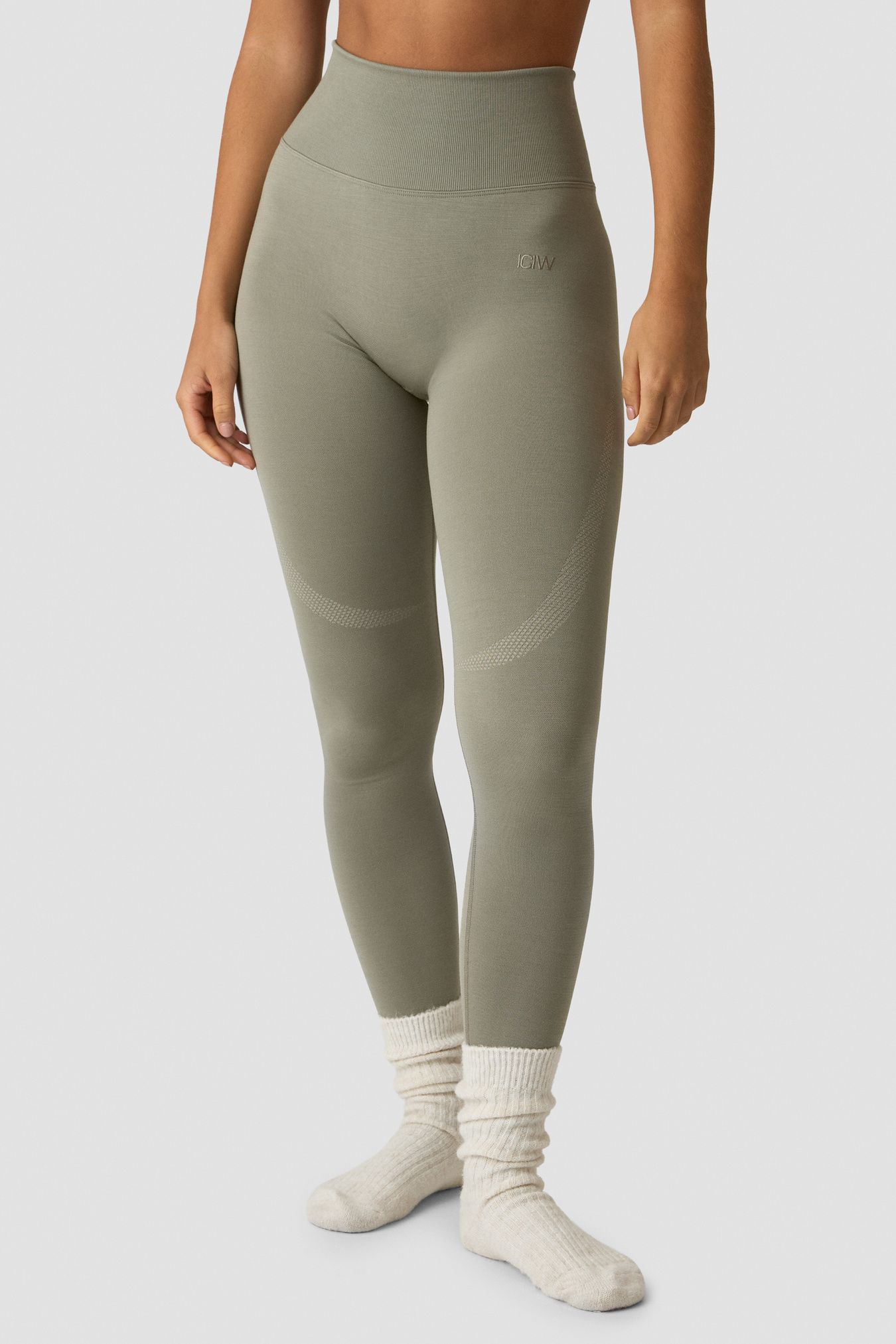Define Wool V-shape Tights  Light Khaki Green - image 4
