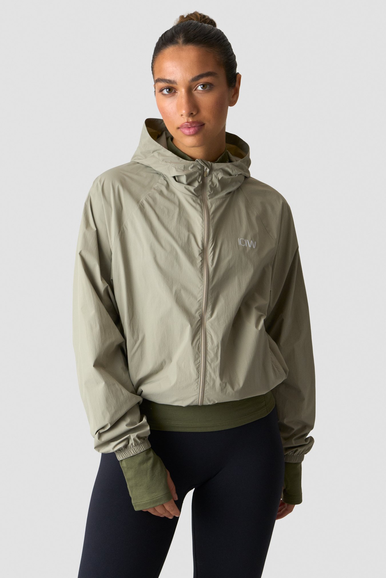 Essential Wind Jacket Light Khaki Green - image 2