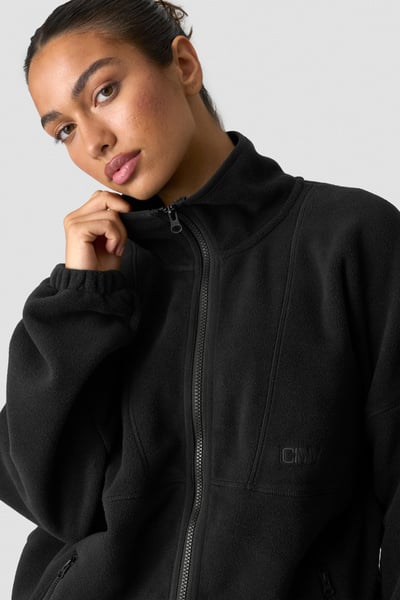 Essential Fleece Black - undefined