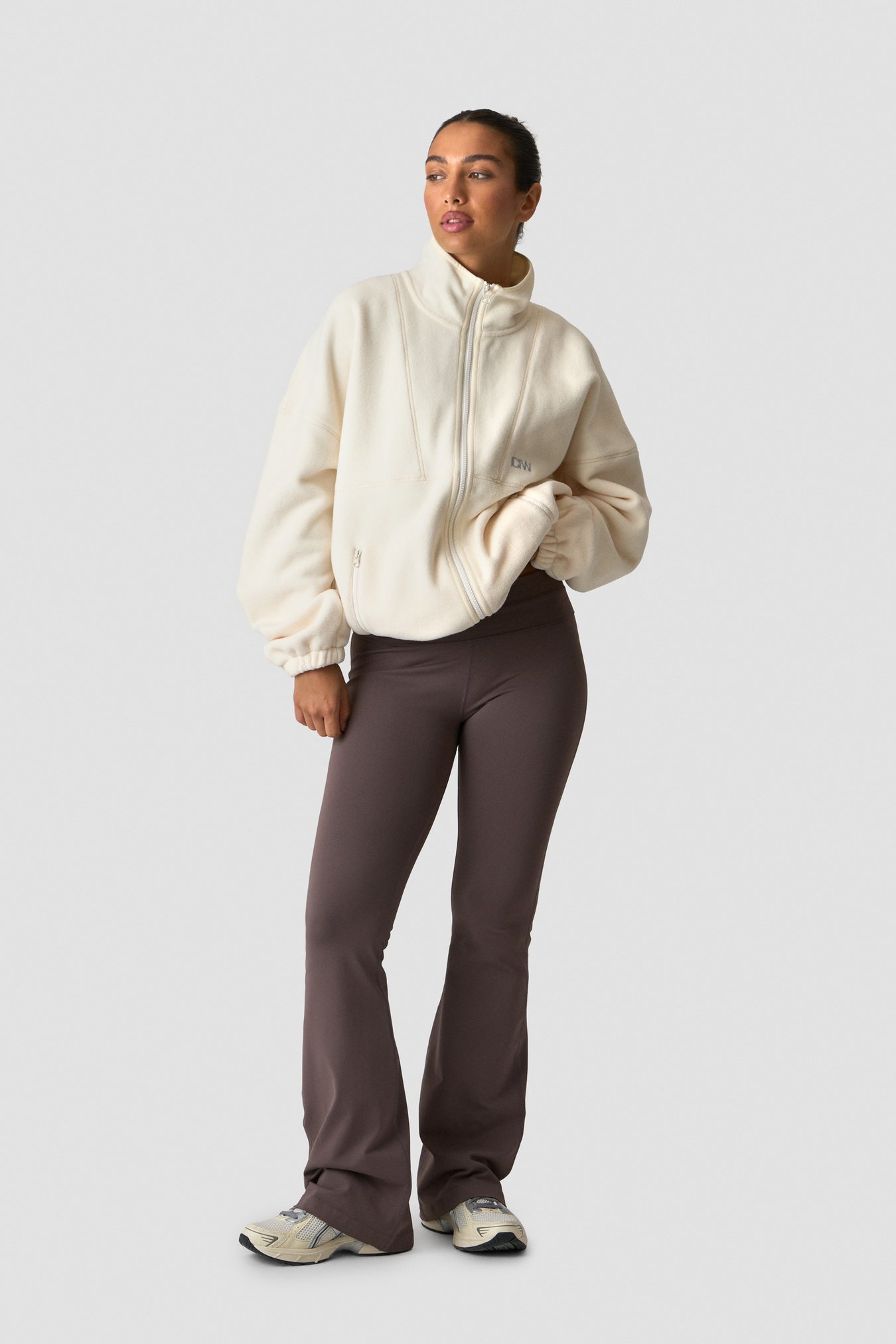 Essential Fleece Cream - image 7