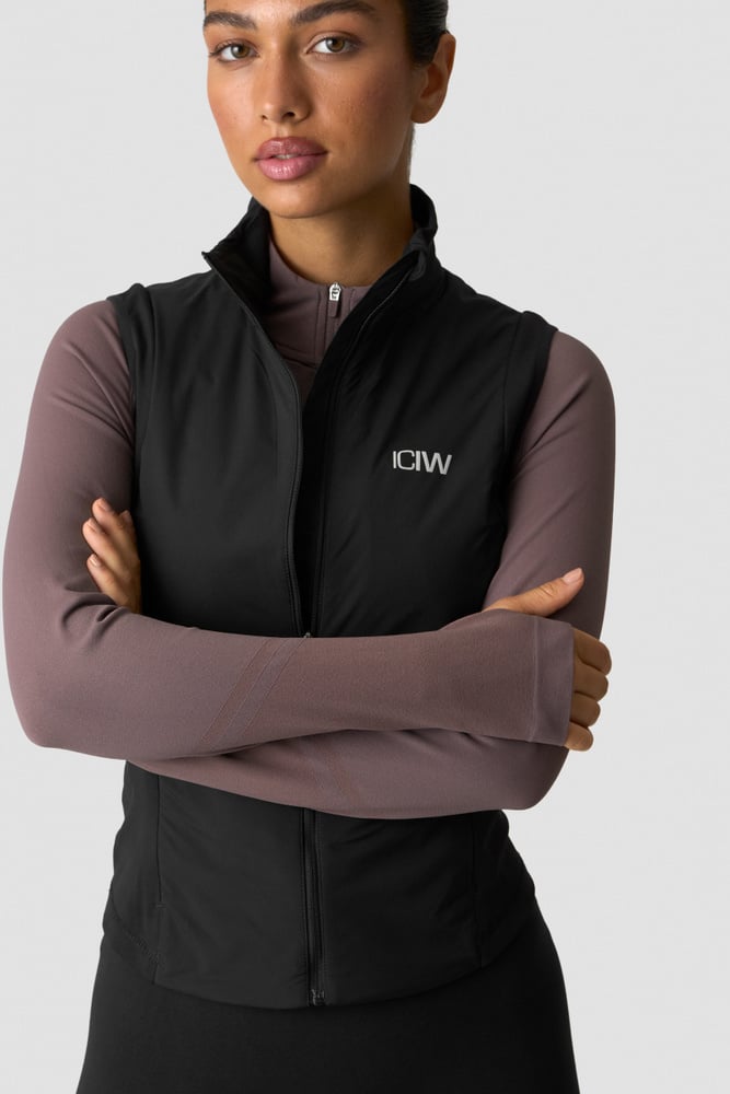 Essential Insulated Vest Black