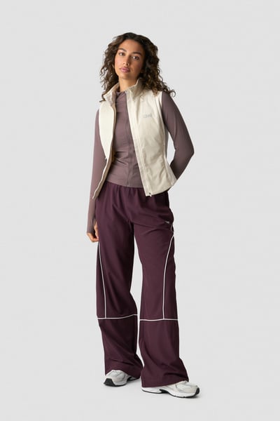 Essential Insulated Vest Cream - undefined