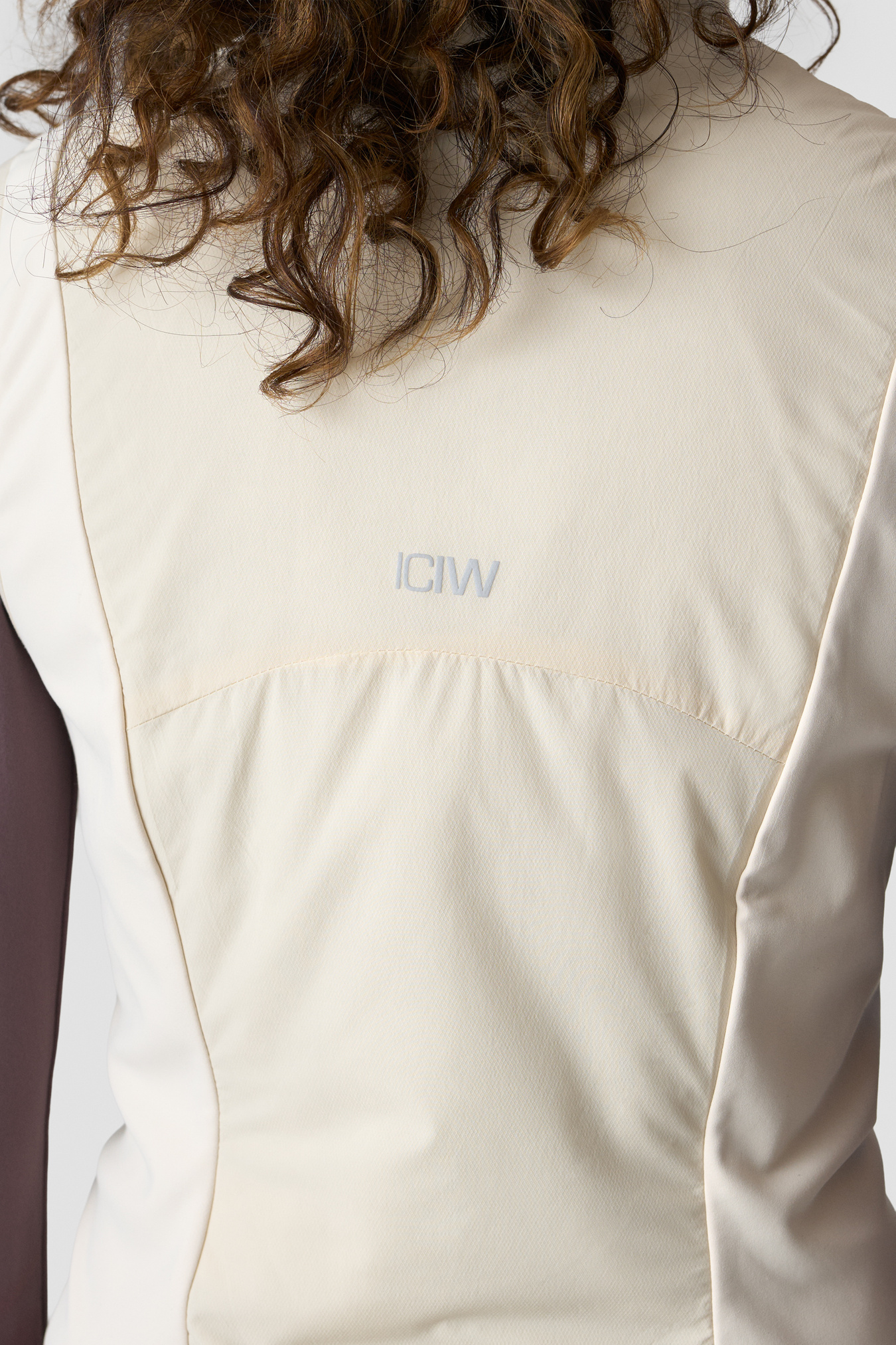 Essential Insulated Vest Cream - image 6