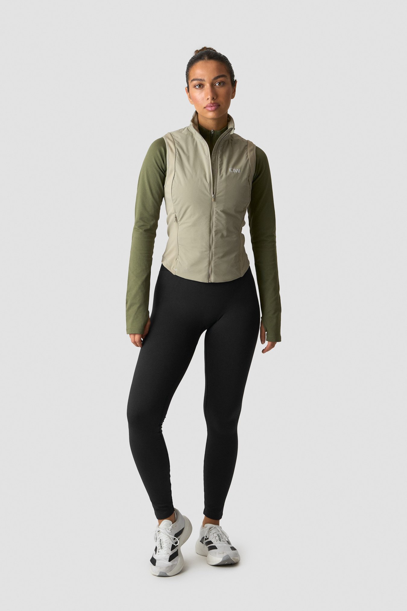 Essential Insulated Vest Light Khaki Green - image 7
