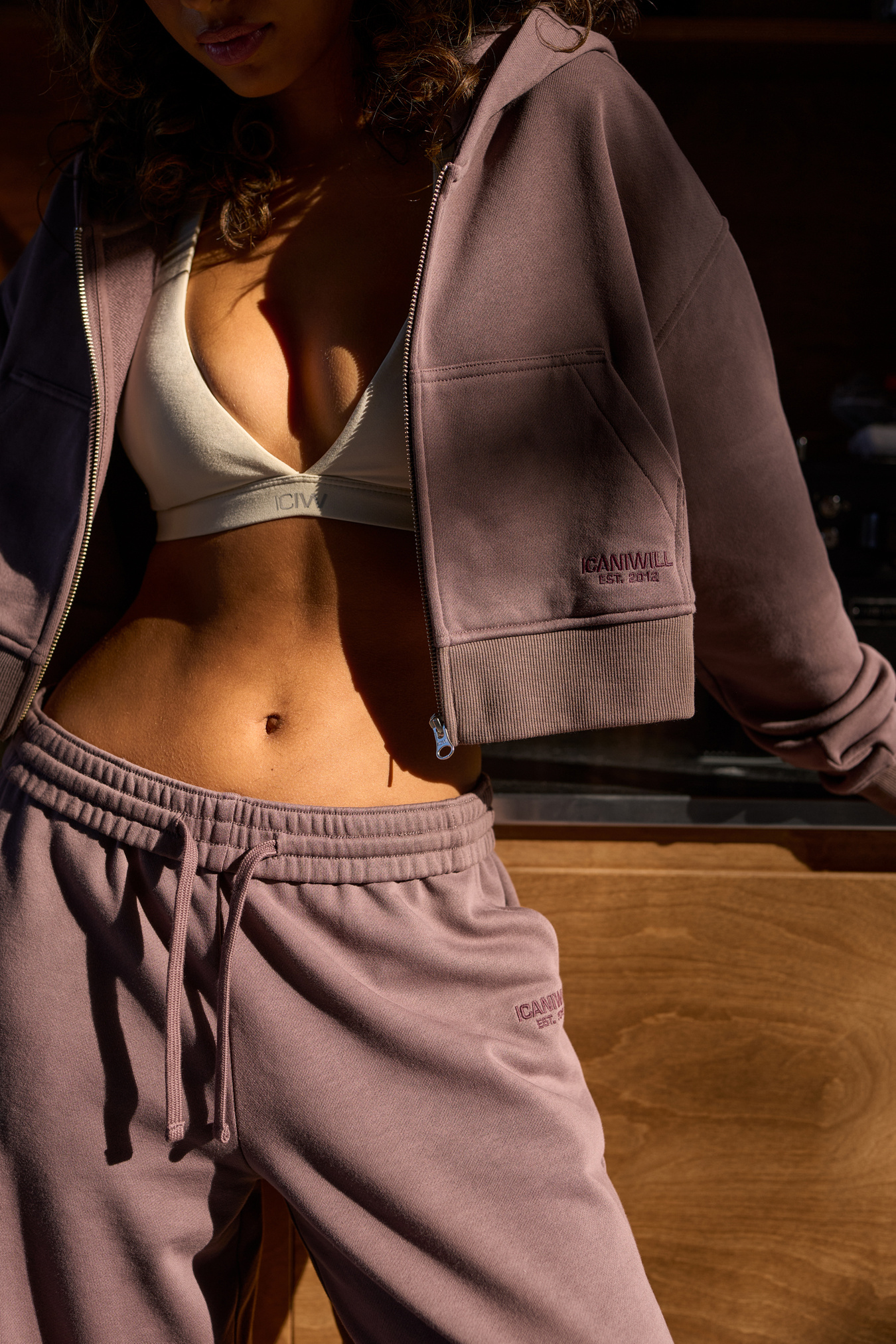 Luxe V-neck Sports Bra Cream - image 5