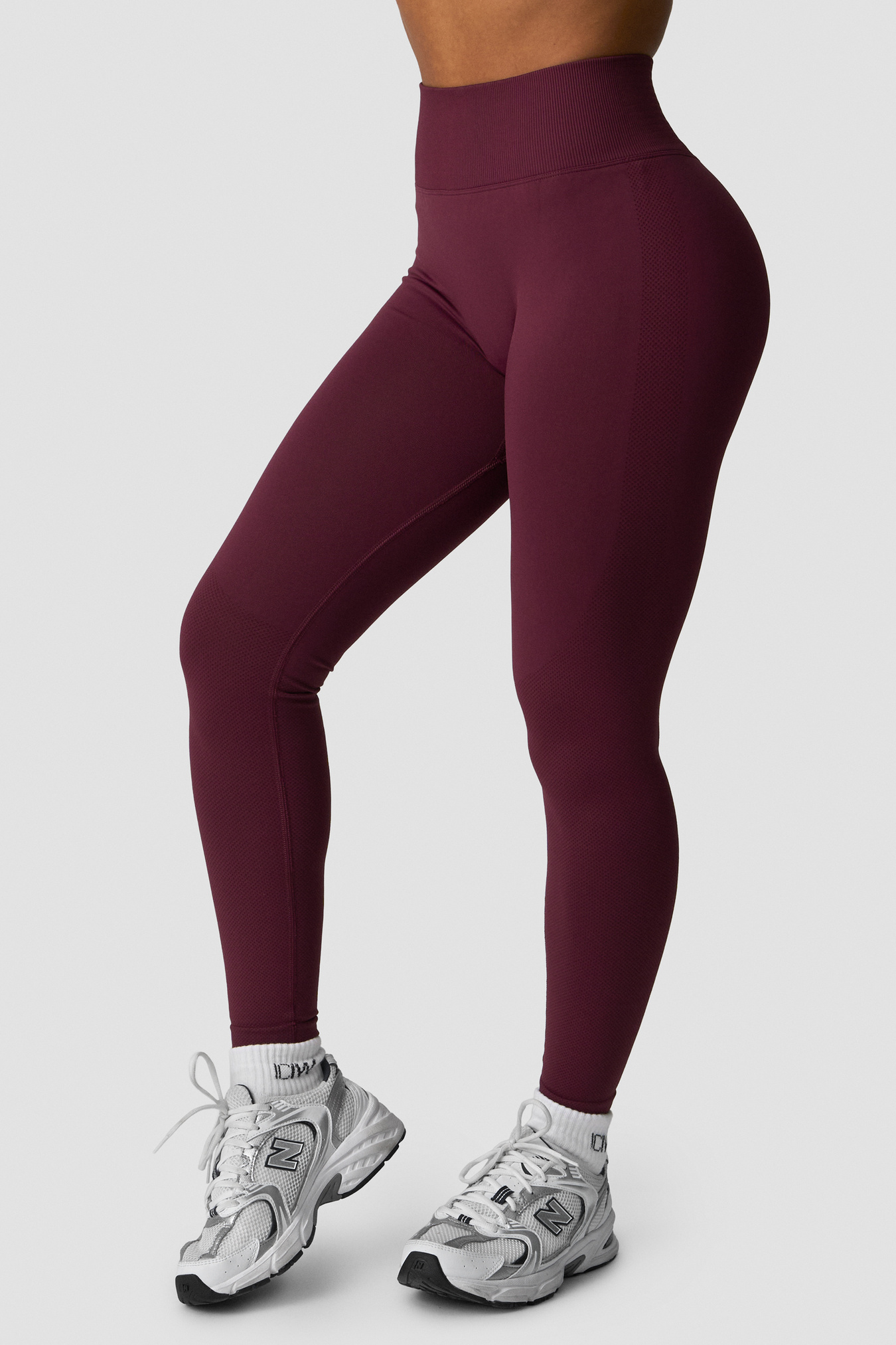Define Seamless V-shape Tights Dark Mahogany - image 2