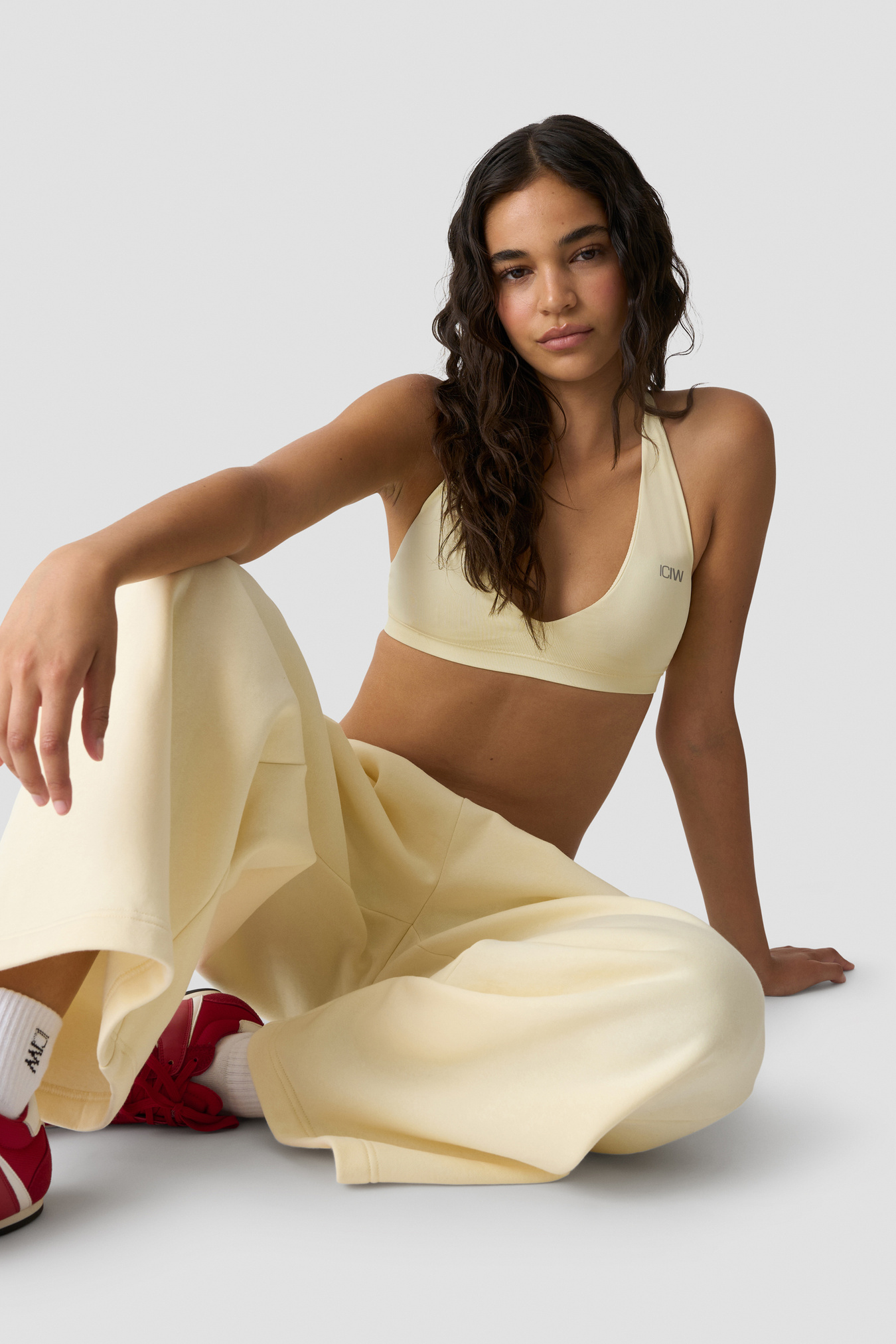 Define Seamless Halter Sports Bra Pale Lemon - image 1