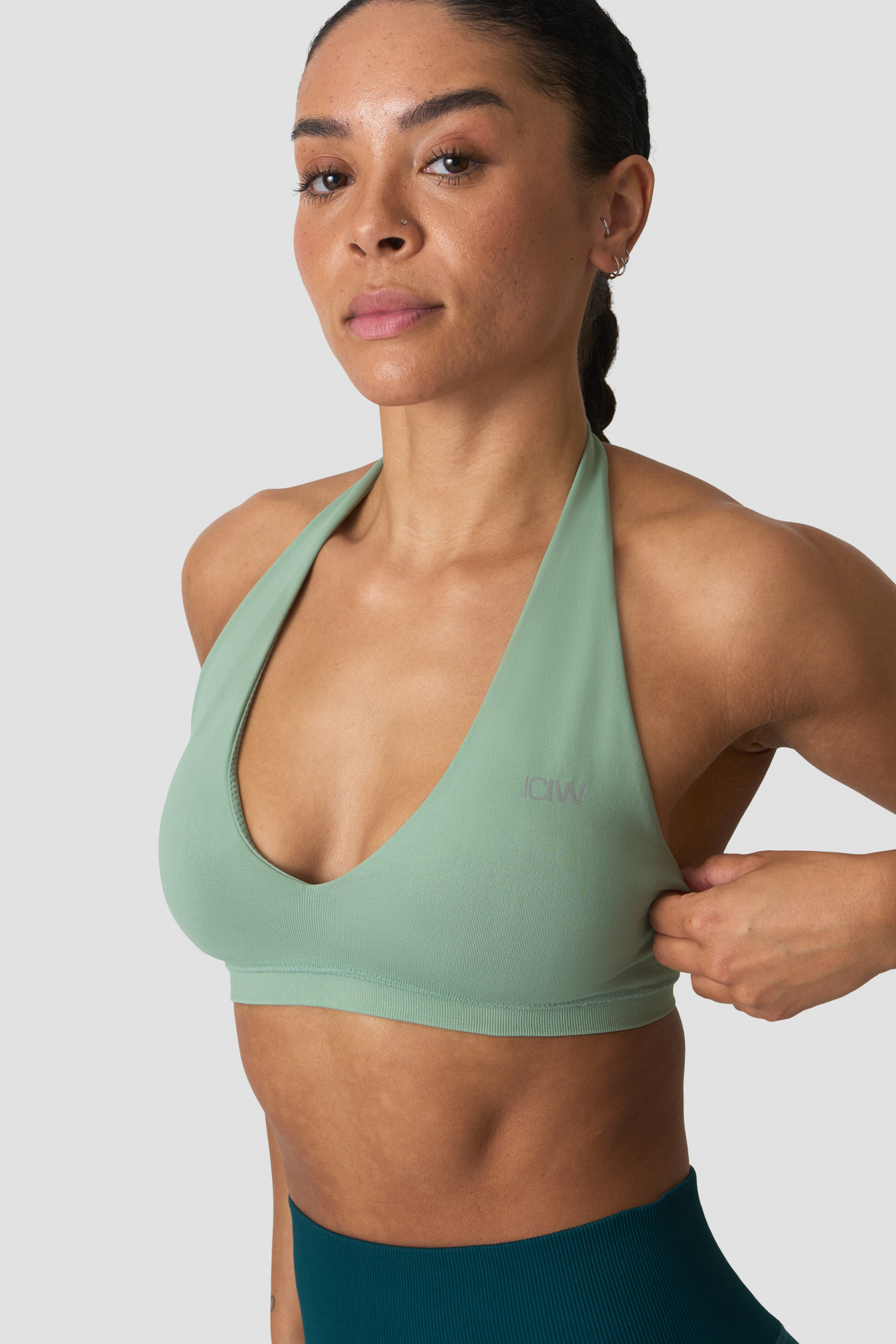 Define Seamless Halter Sports Bra Light Moss Green - imagen 5