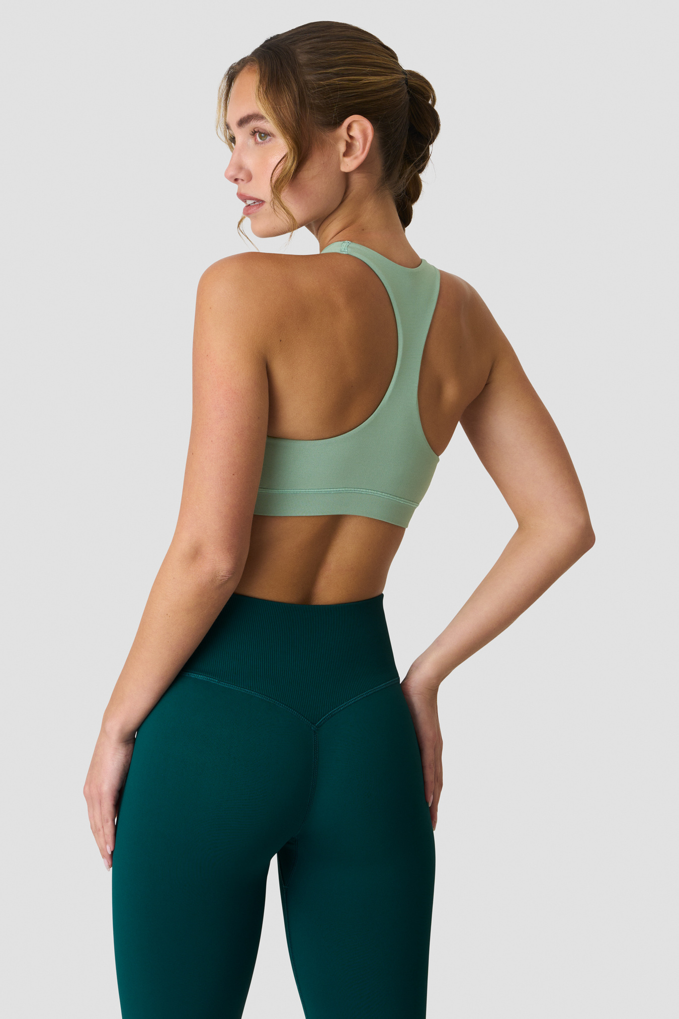 Define Seamless Racer Back Sports Bra Light Moss Green - Bild 2