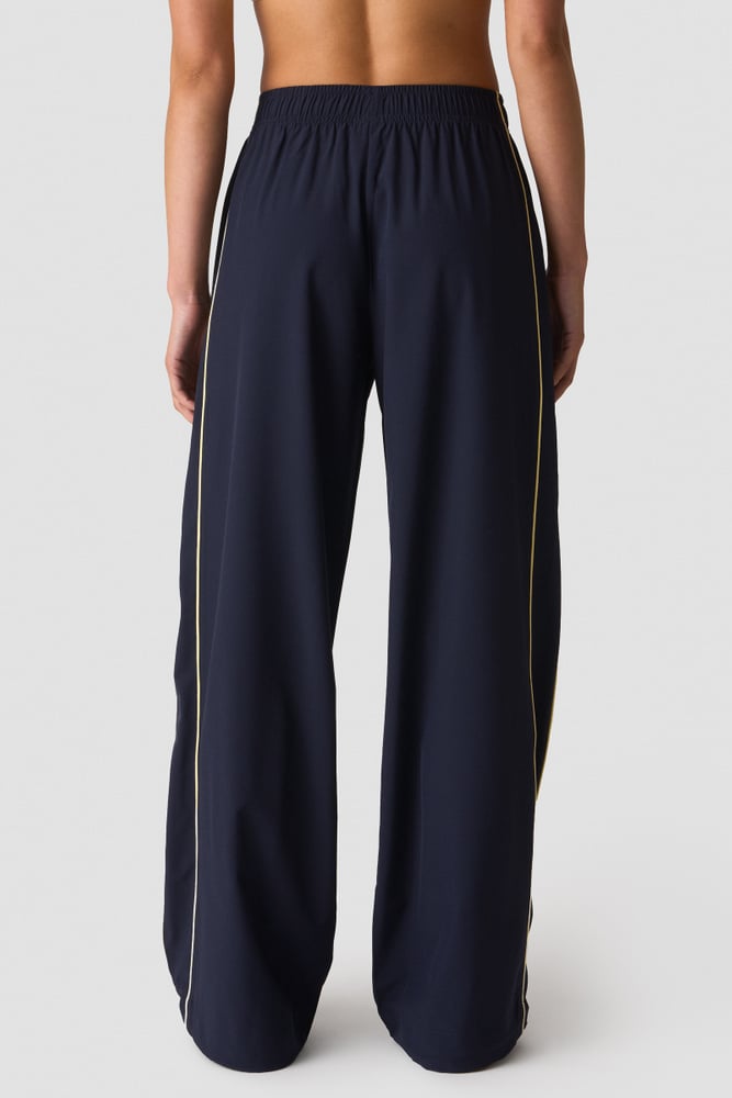 Contrast Track Pants Wmn - Track pants with pockets and adjustable