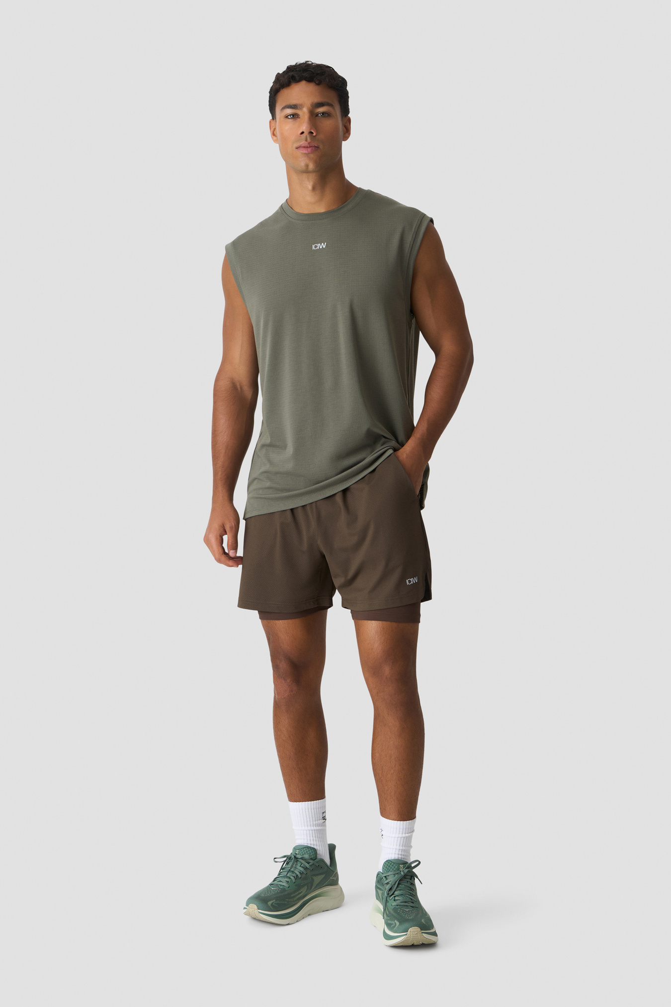Stride 2-In-1 Shorts Forest Brown - image 7