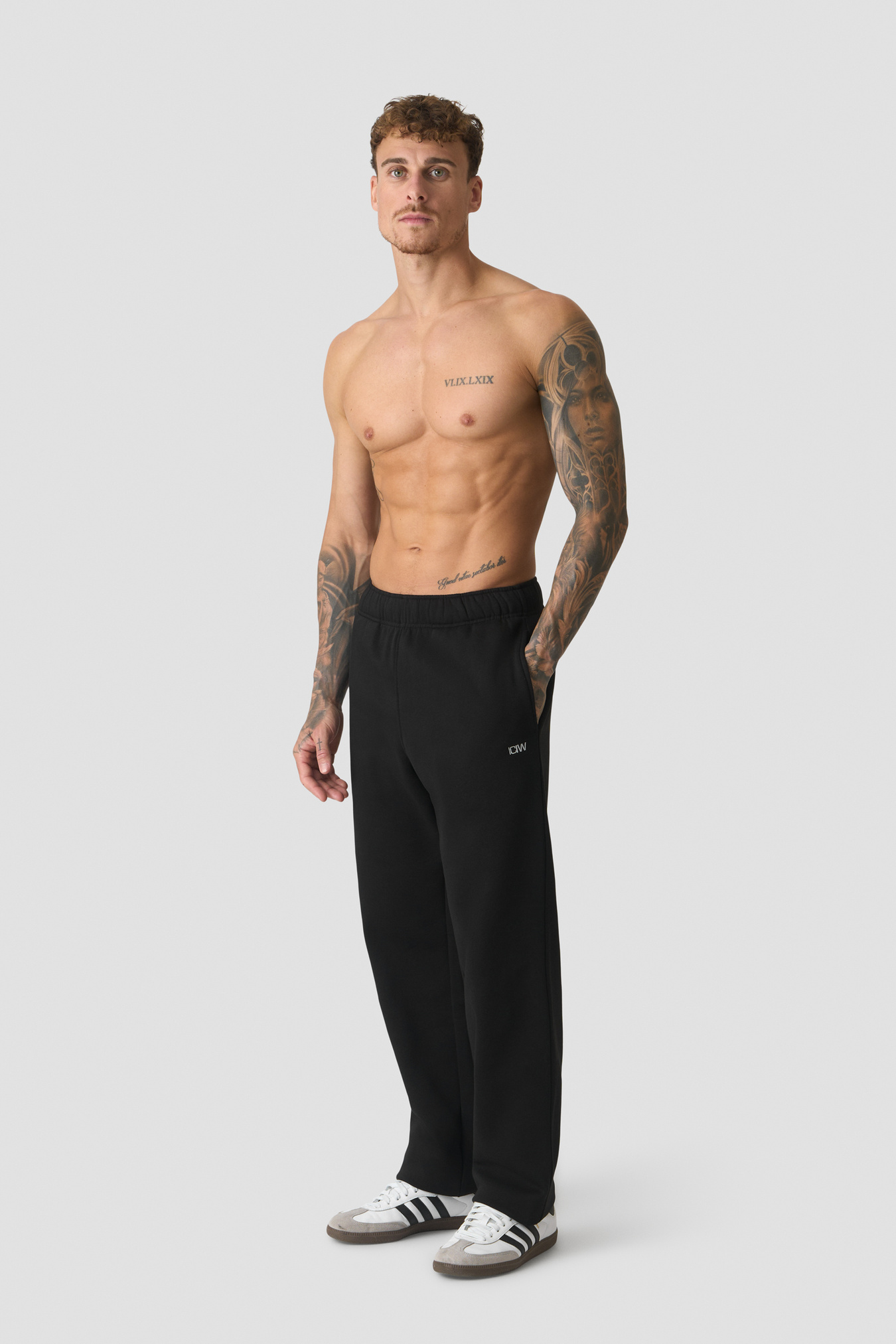 Everyday Straight Pants M Black - image 2