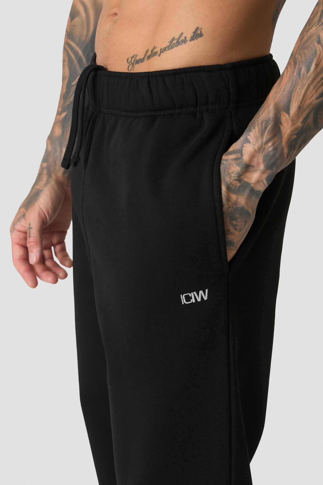 Everyday Straight Pants M Black - image 4