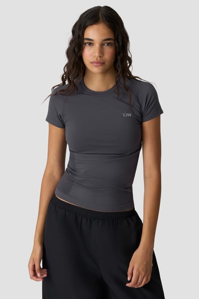 Define Seamless T-shirt Graphite - undefined