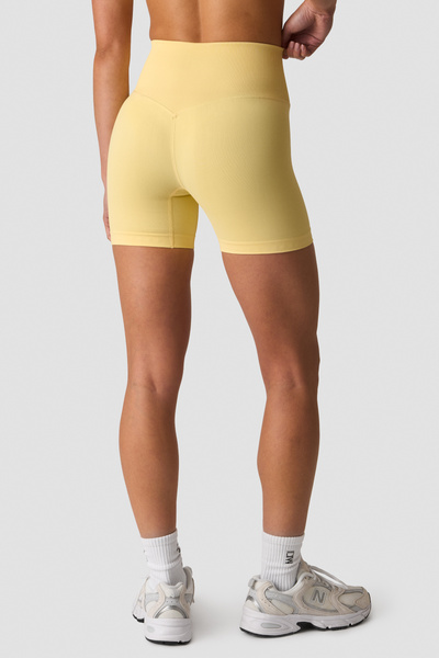 Define Seamless V-shape Midi Shorts W - High-waisted, squat-proof