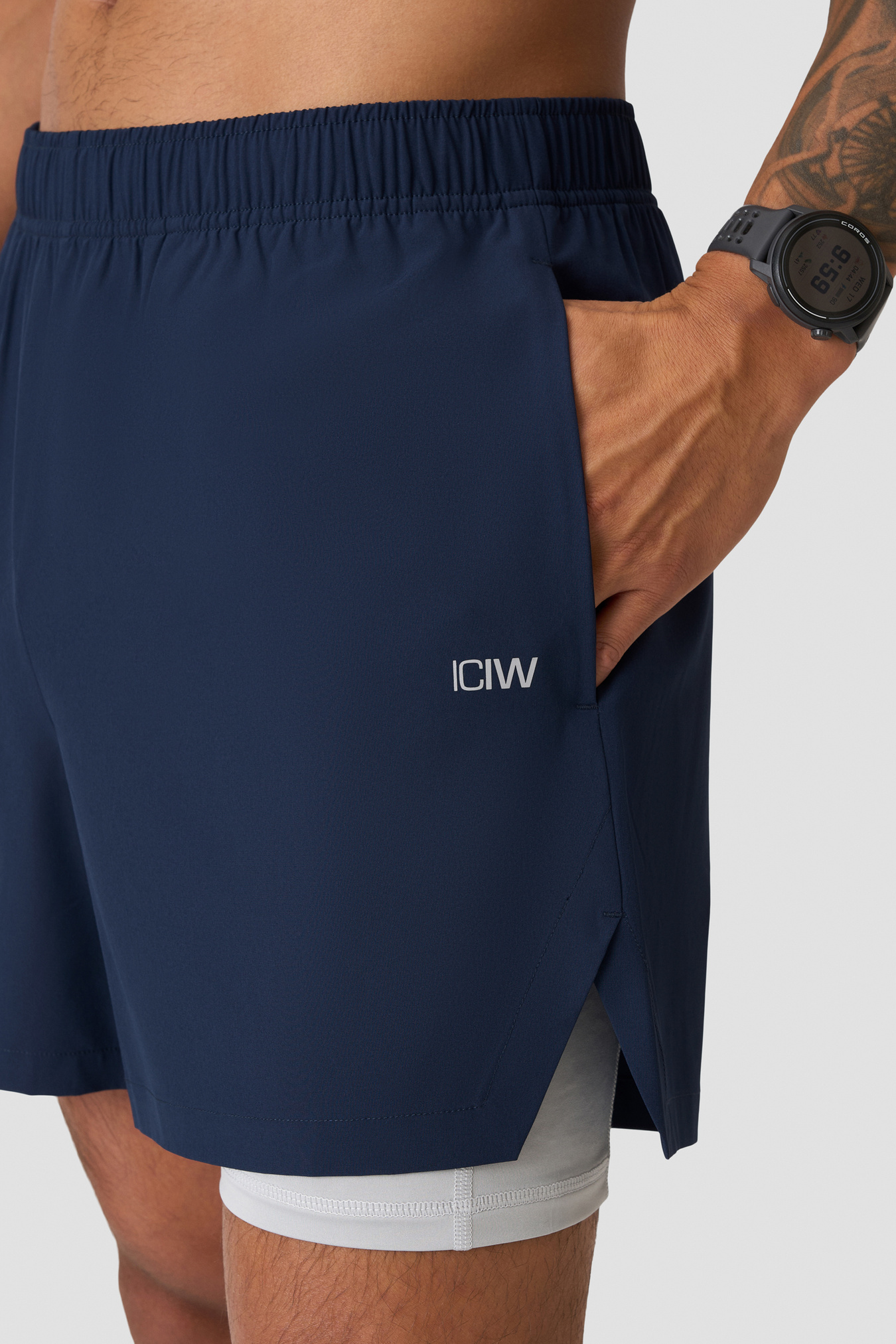Essential Cardio 2-in-1 5'' Shorts Midnight Blue - bild 4
