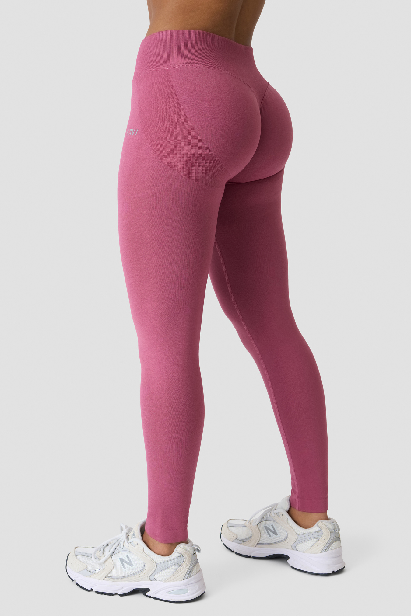 Smooth Seamless Mid-Rise V-Shape Tights Juicy Mauve - afbeelding 1