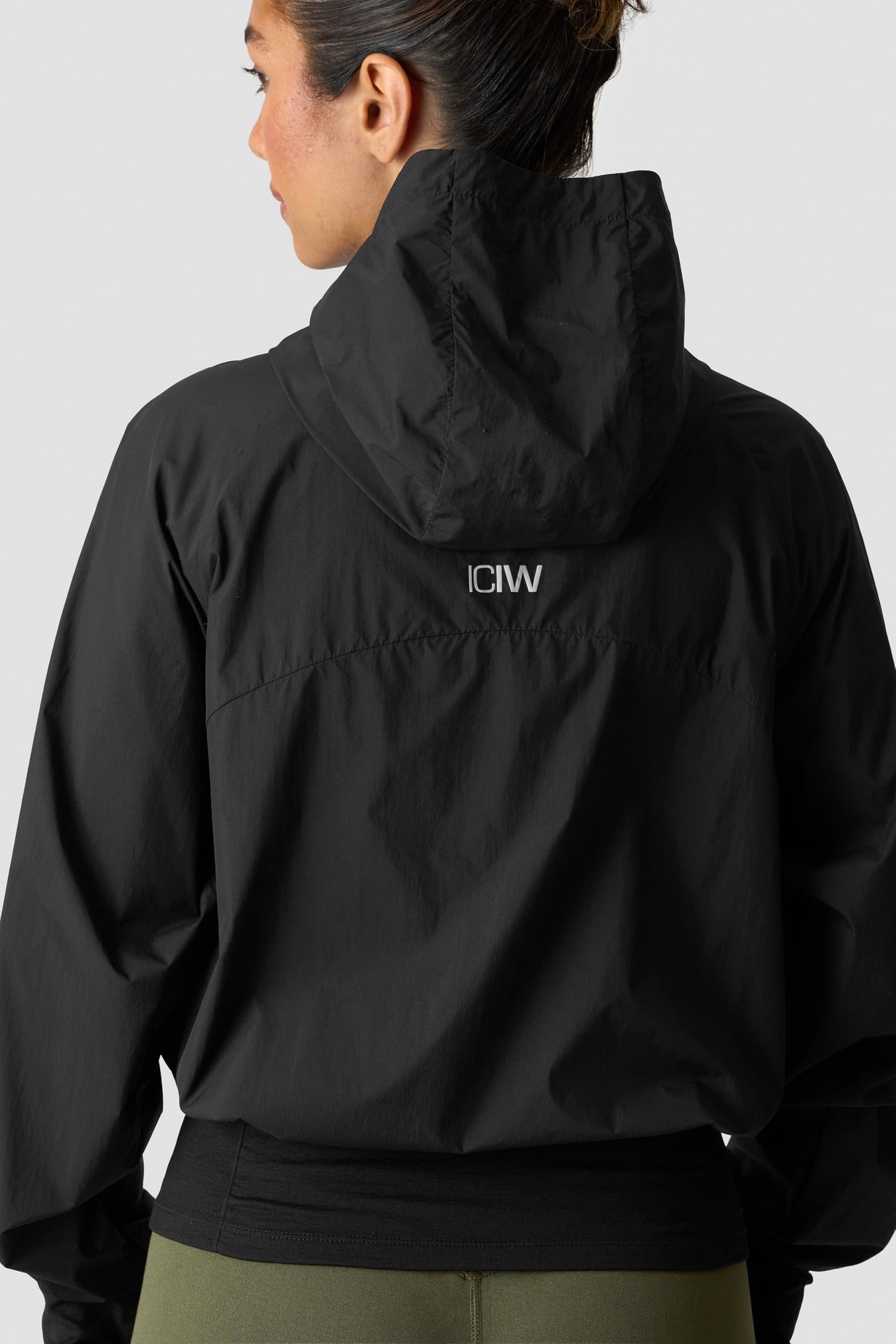 Essential Wind Jacket Black - kuva 5