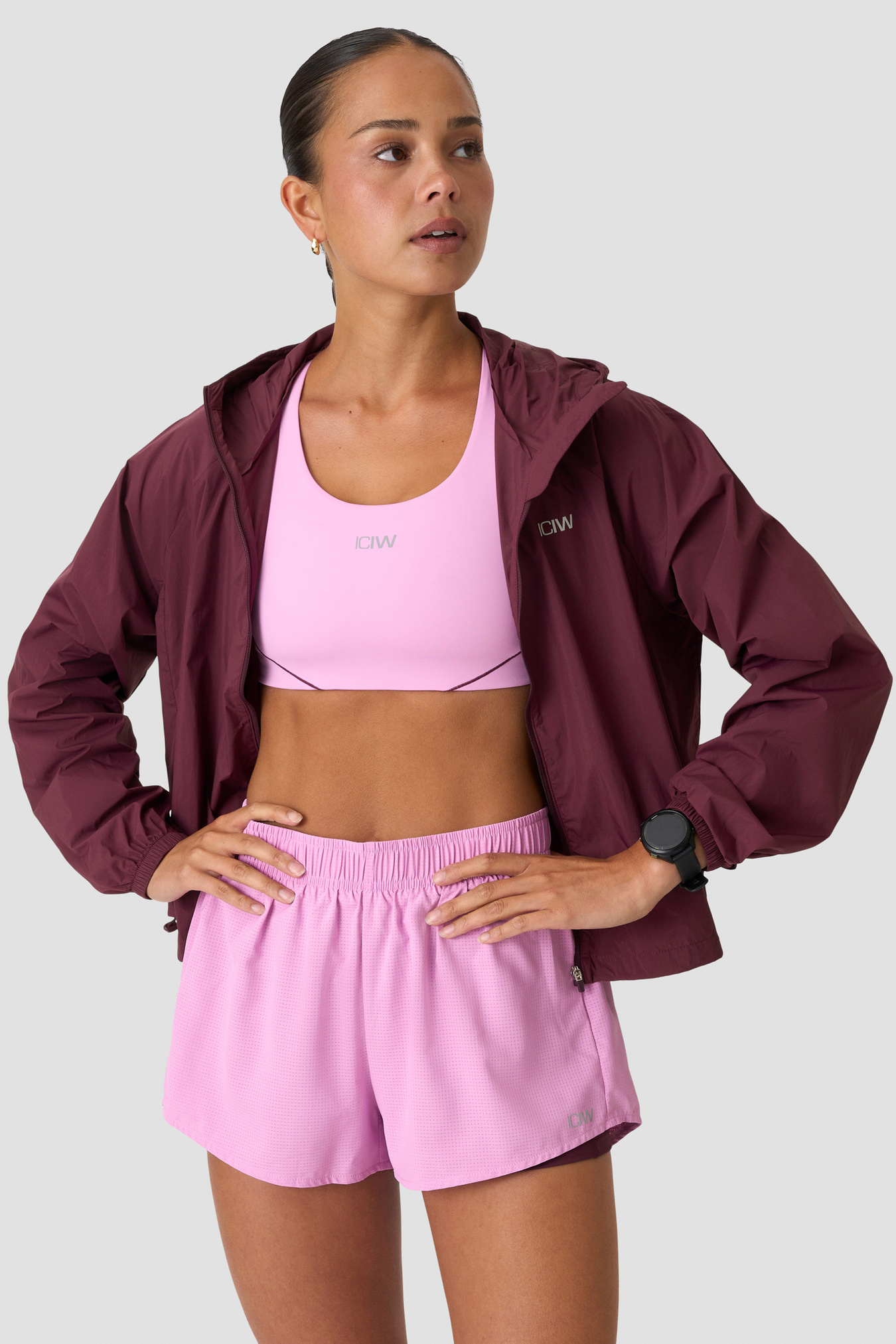 Essential Wind Jacket Dark mahogany - kuva 1