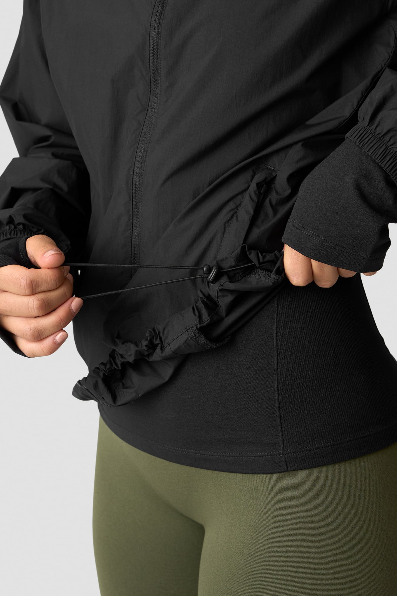 Essential Wind Jacket Black - kuva 3