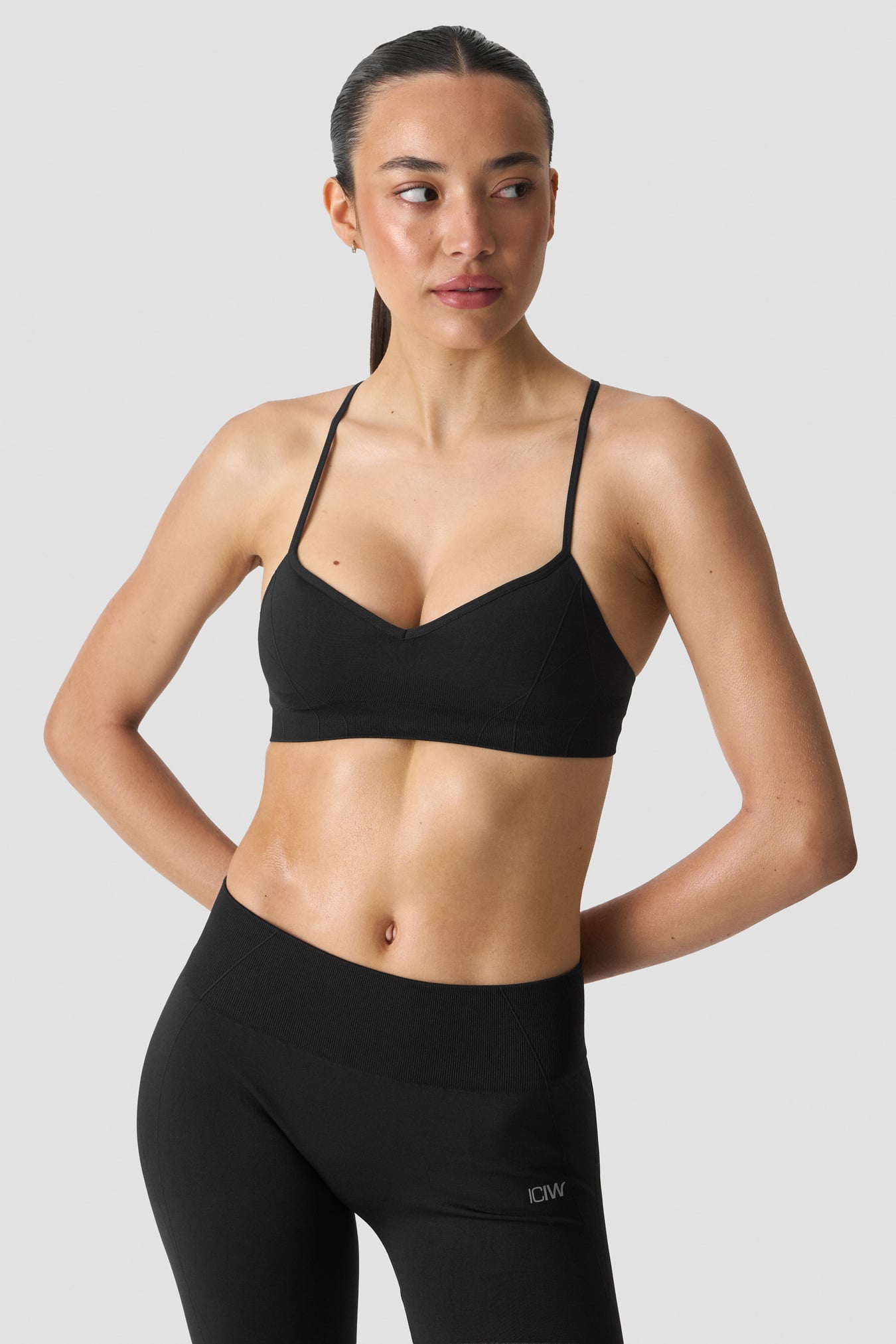 Shape Strappy Sports Bra black - image 1