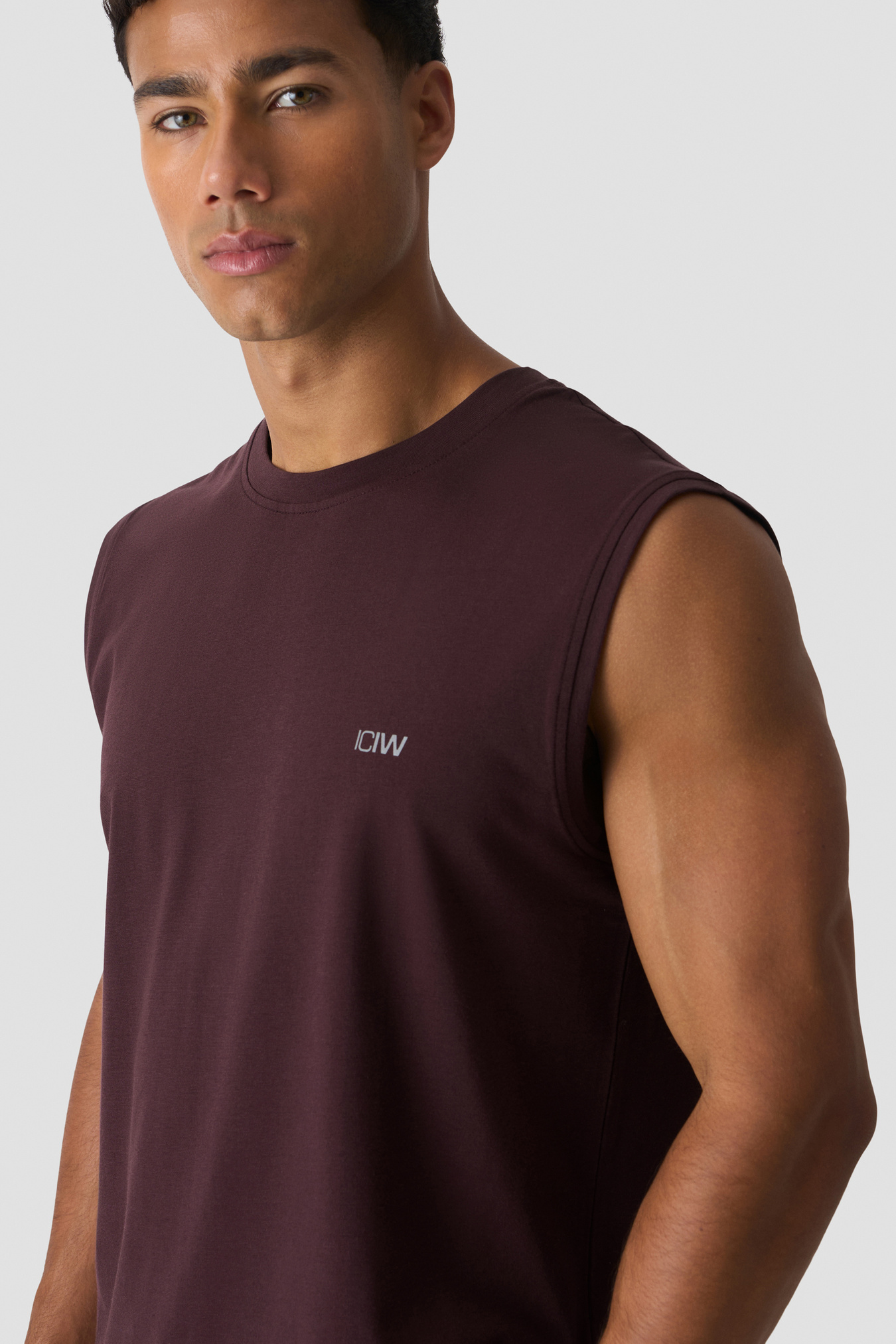 Workout Sleeveless Tee espresso - immagine $