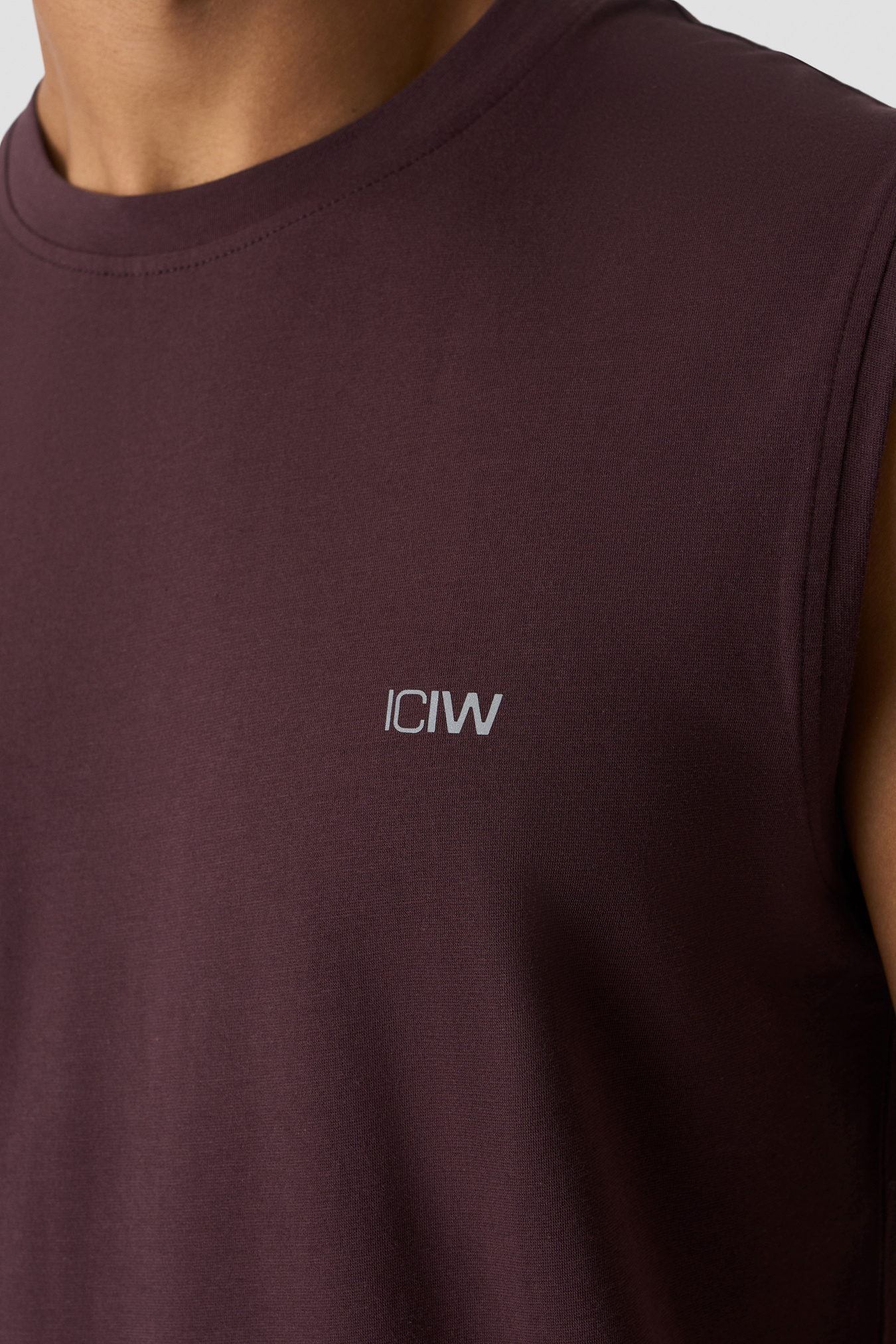 Workout Sleeveless Tee espresso - immagine $