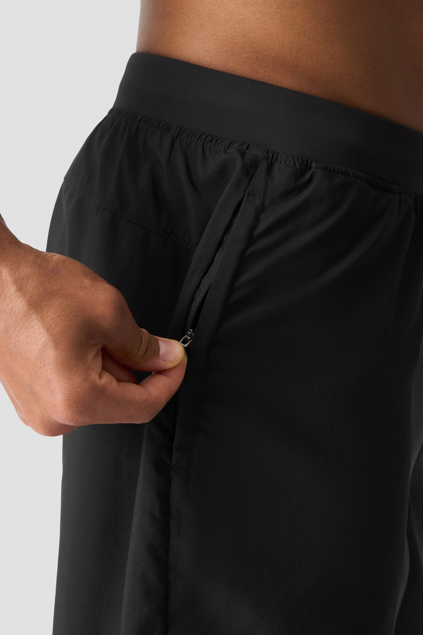 Workout Shorts 7" Black - image 4