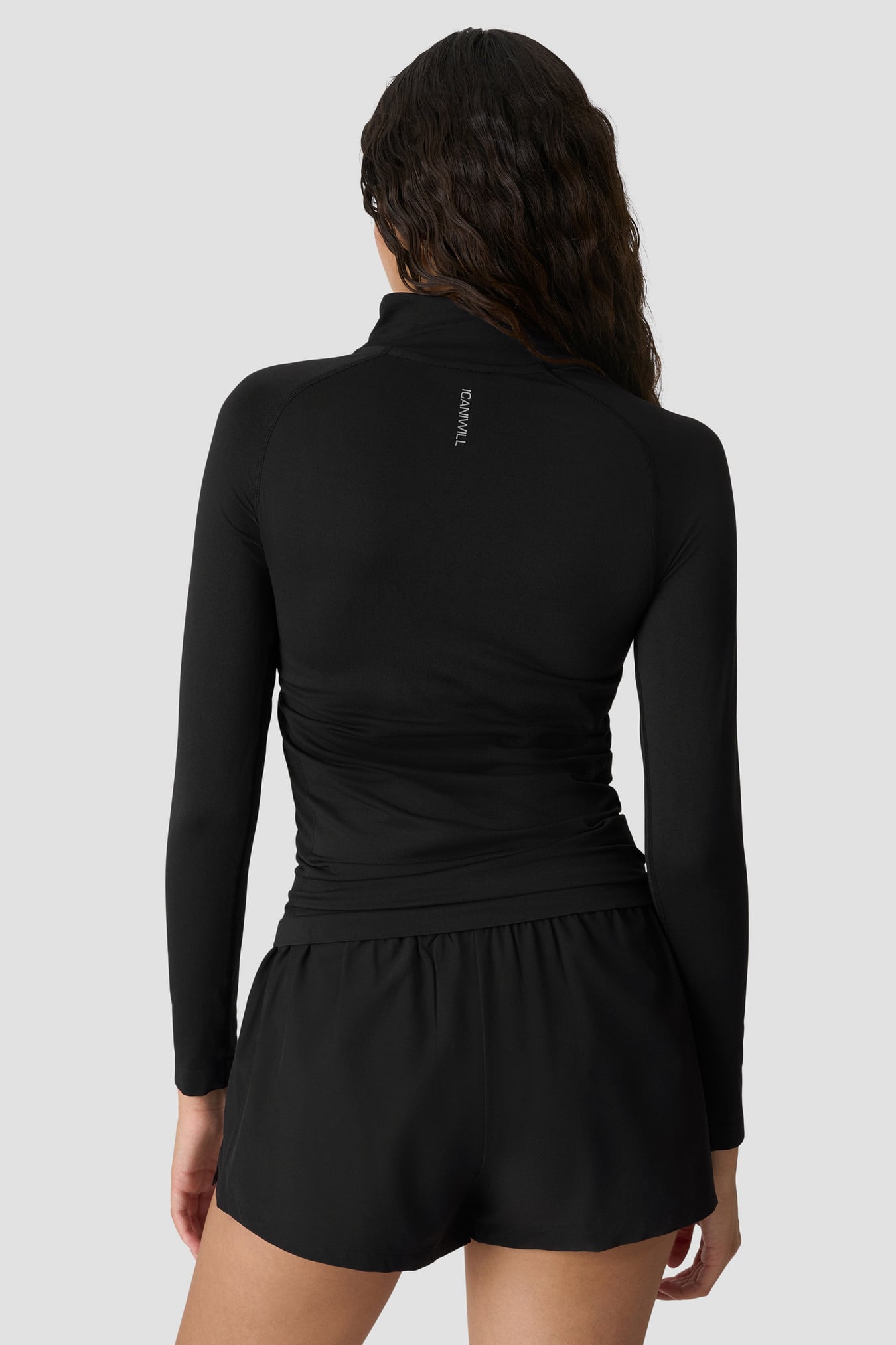 Define Seamless 1/4 Zip Black - image 2