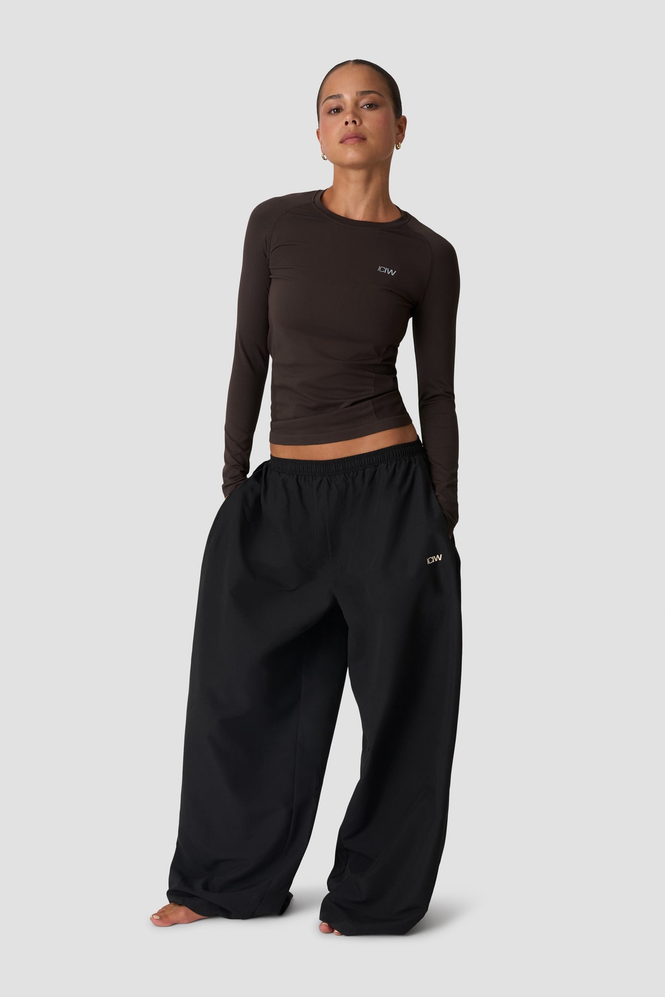 Define Seamless Long Sleeve Chocolate Brown - image 5