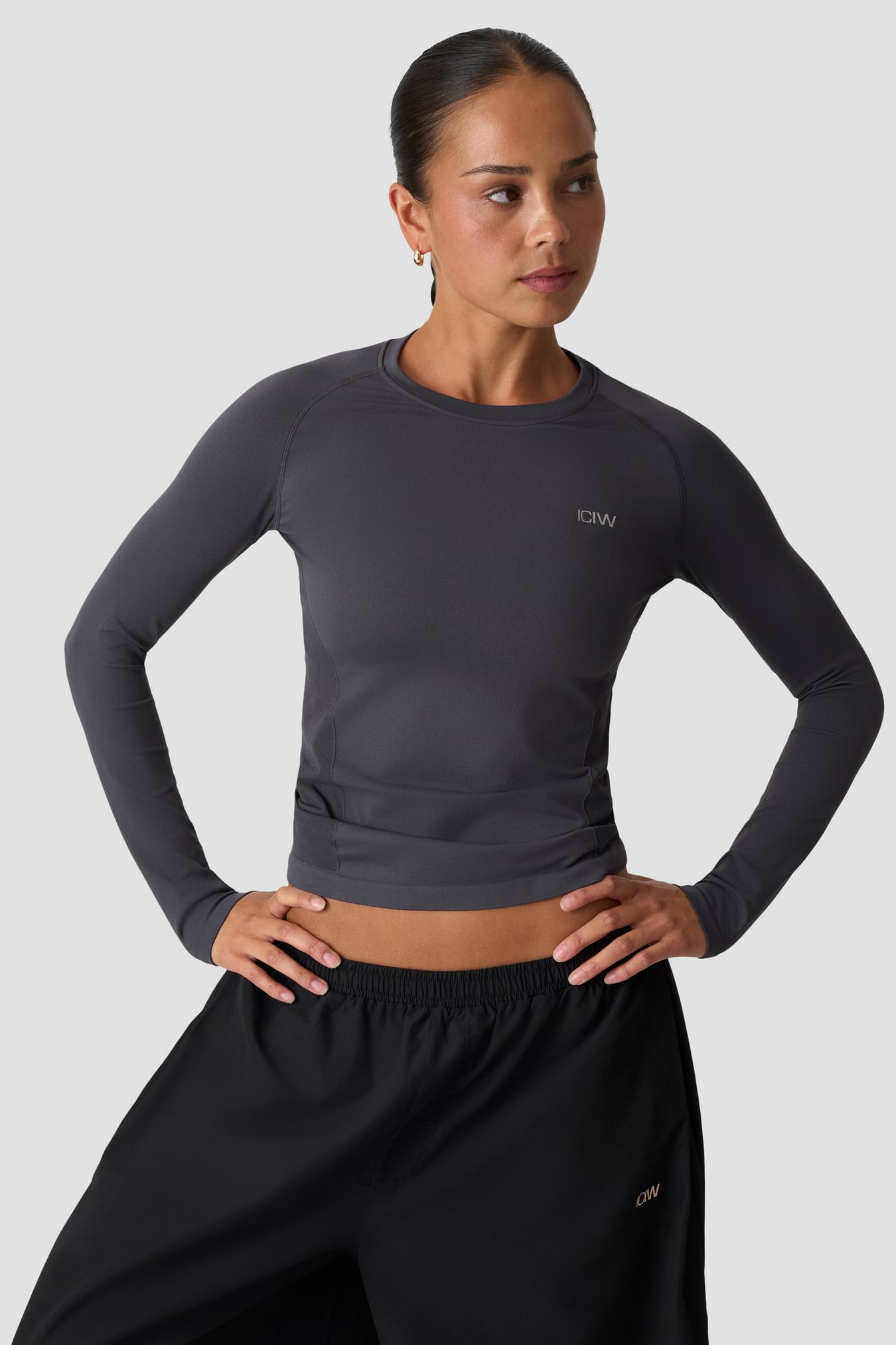 Define Seamless Long Sleeve Graphite - image 3