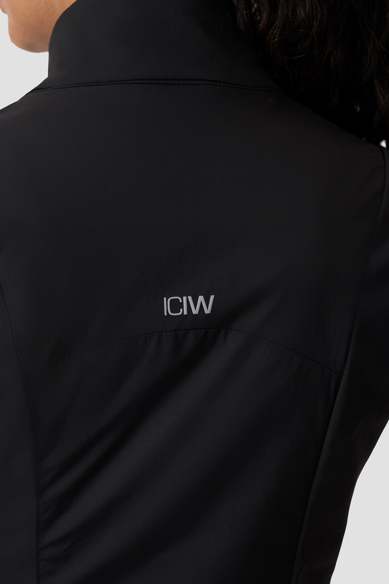 Essential Insulated Jacket Black - Bild 6